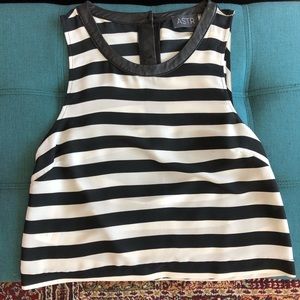 Black and white crop top